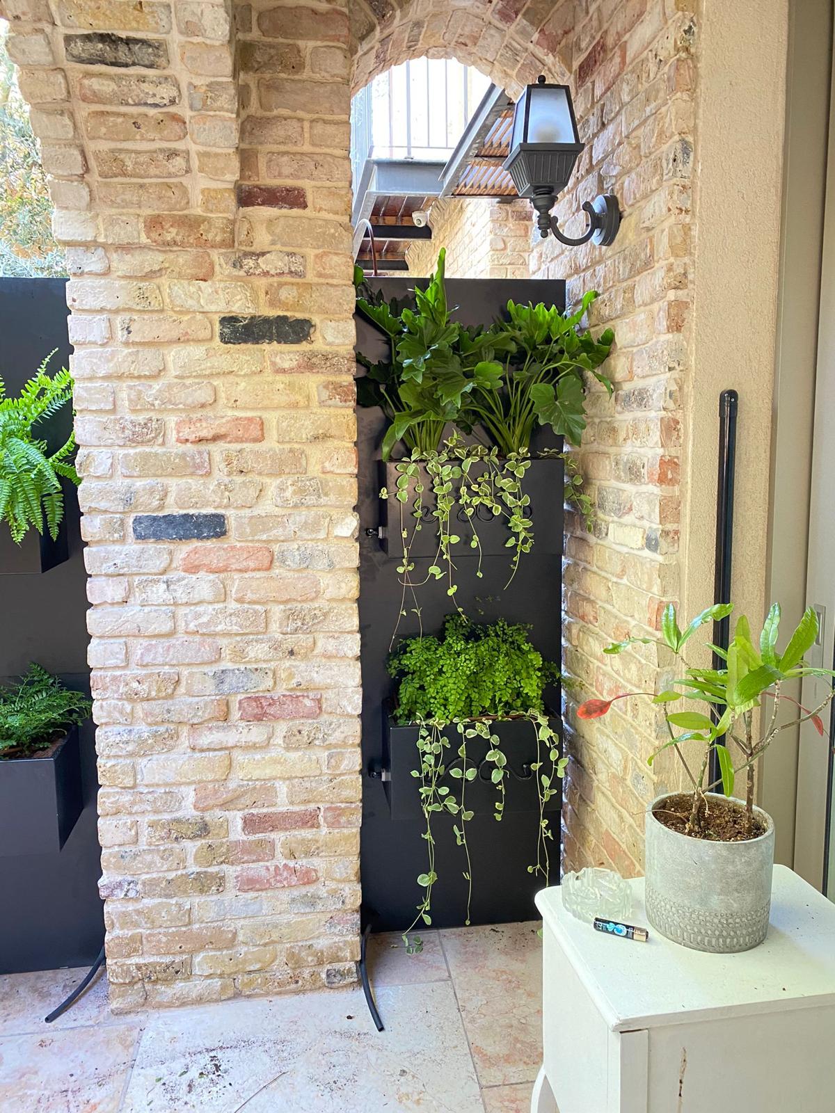 עיצוב גינה עם ברזל